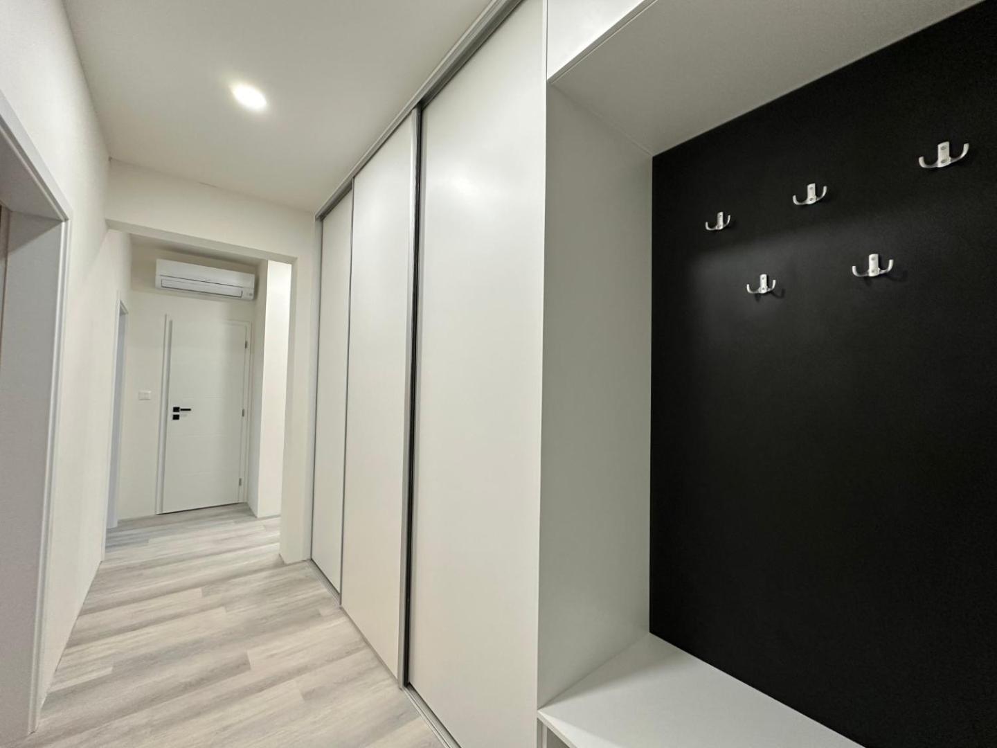 Klimatizovany Apartmanovy Dom S Virivkou, 9A سينيتش المظهر الخارجي الصورة